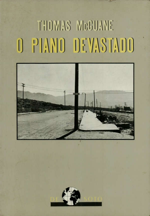 O piano devastado